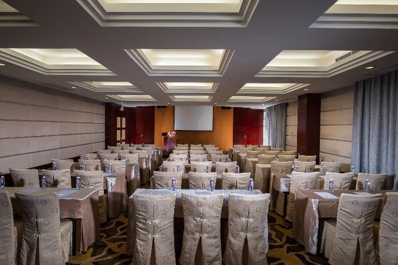 Vienna Hotel Tianbao Road Шънджън Екстериор снимка